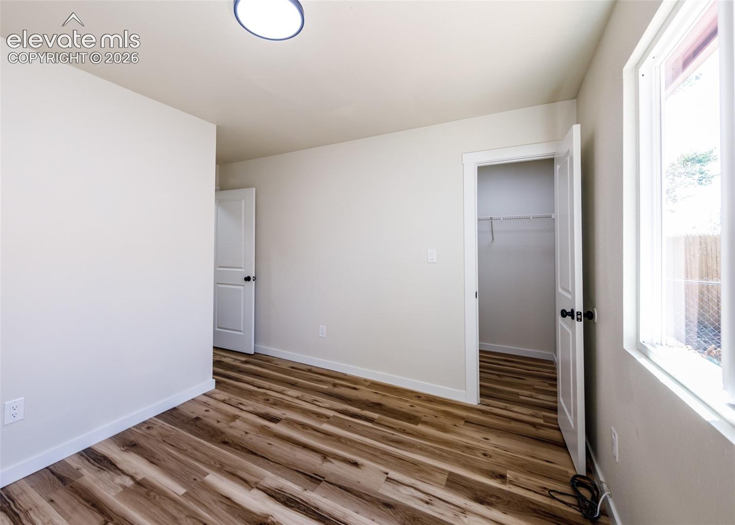 Listing photo 22 for 2906 Winnipeg Street