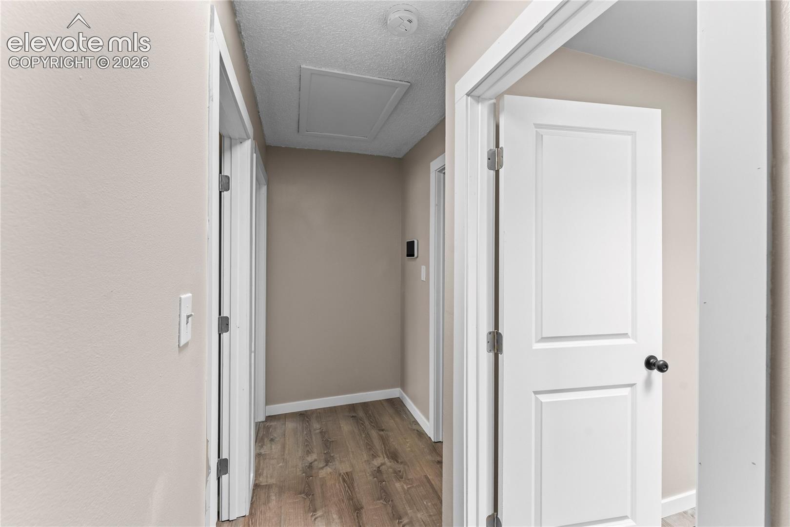 Listing photo 14 for 22 Heatherwood Lane