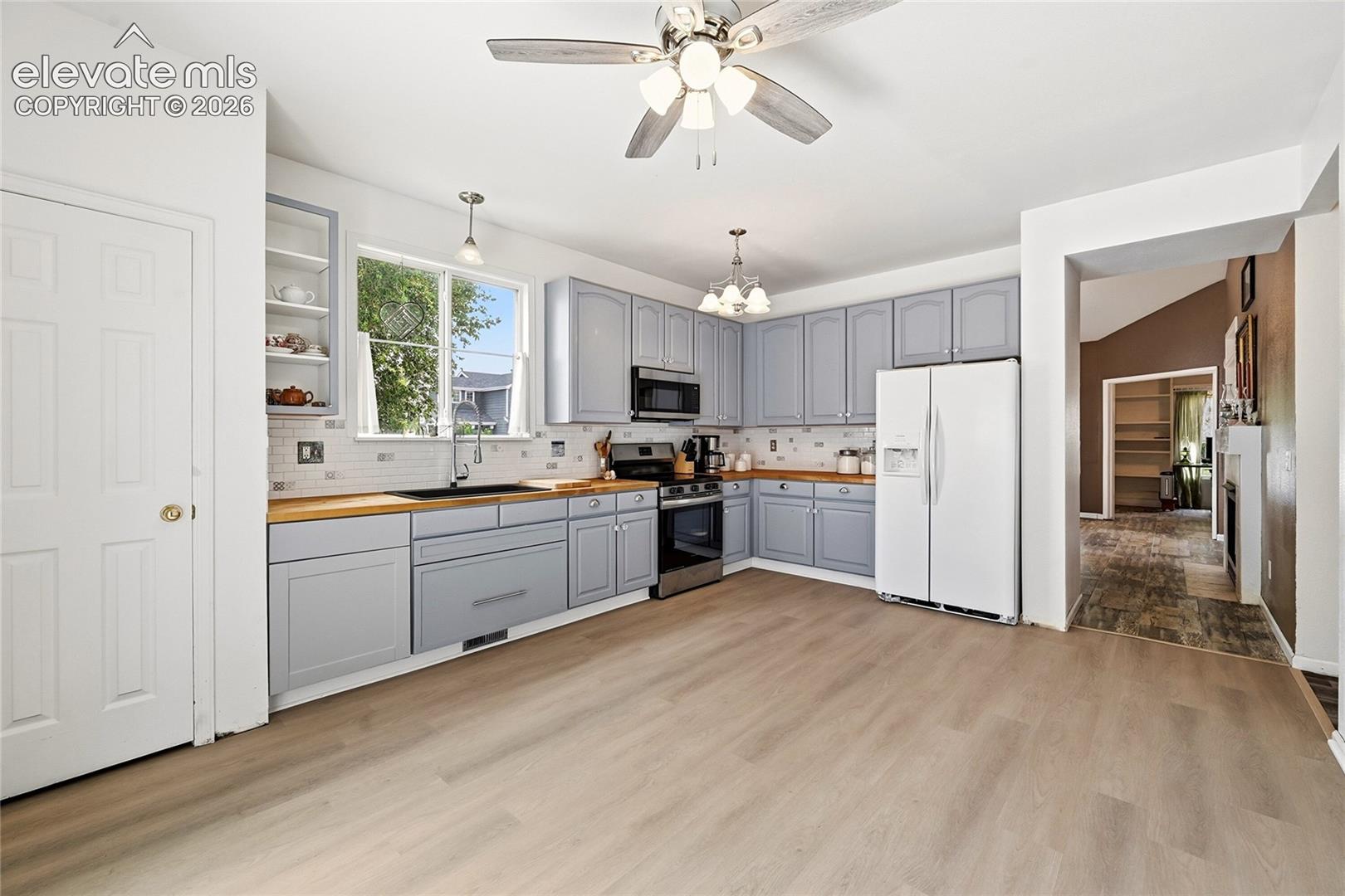 Listing photo 7 for 7608 Barn Owl Drive