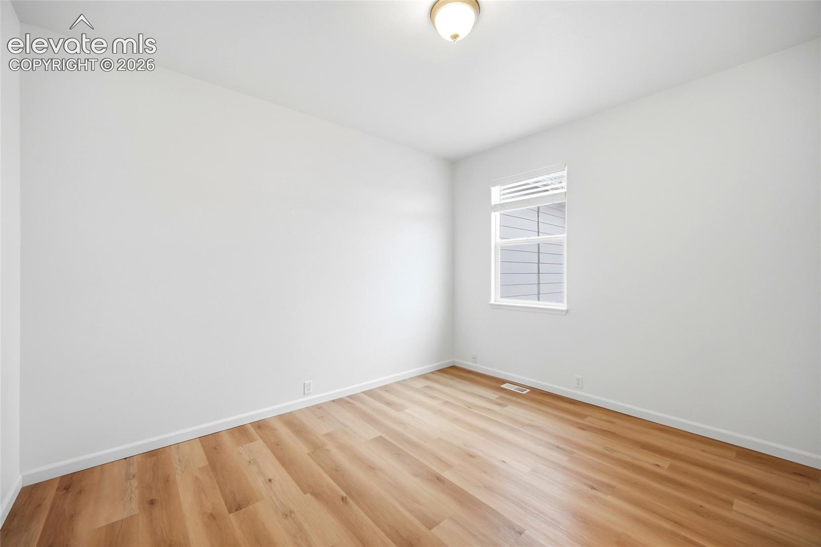 Listing photo 26 for 12354 Pine Valley Circle