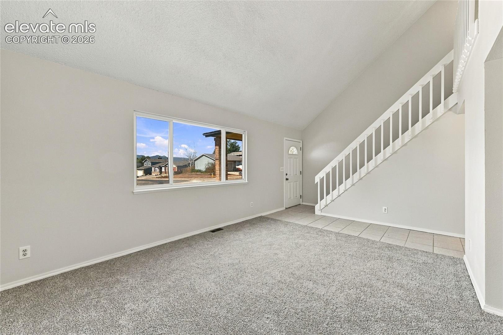 Listing photo 6 for 3705 Brisbane Drive