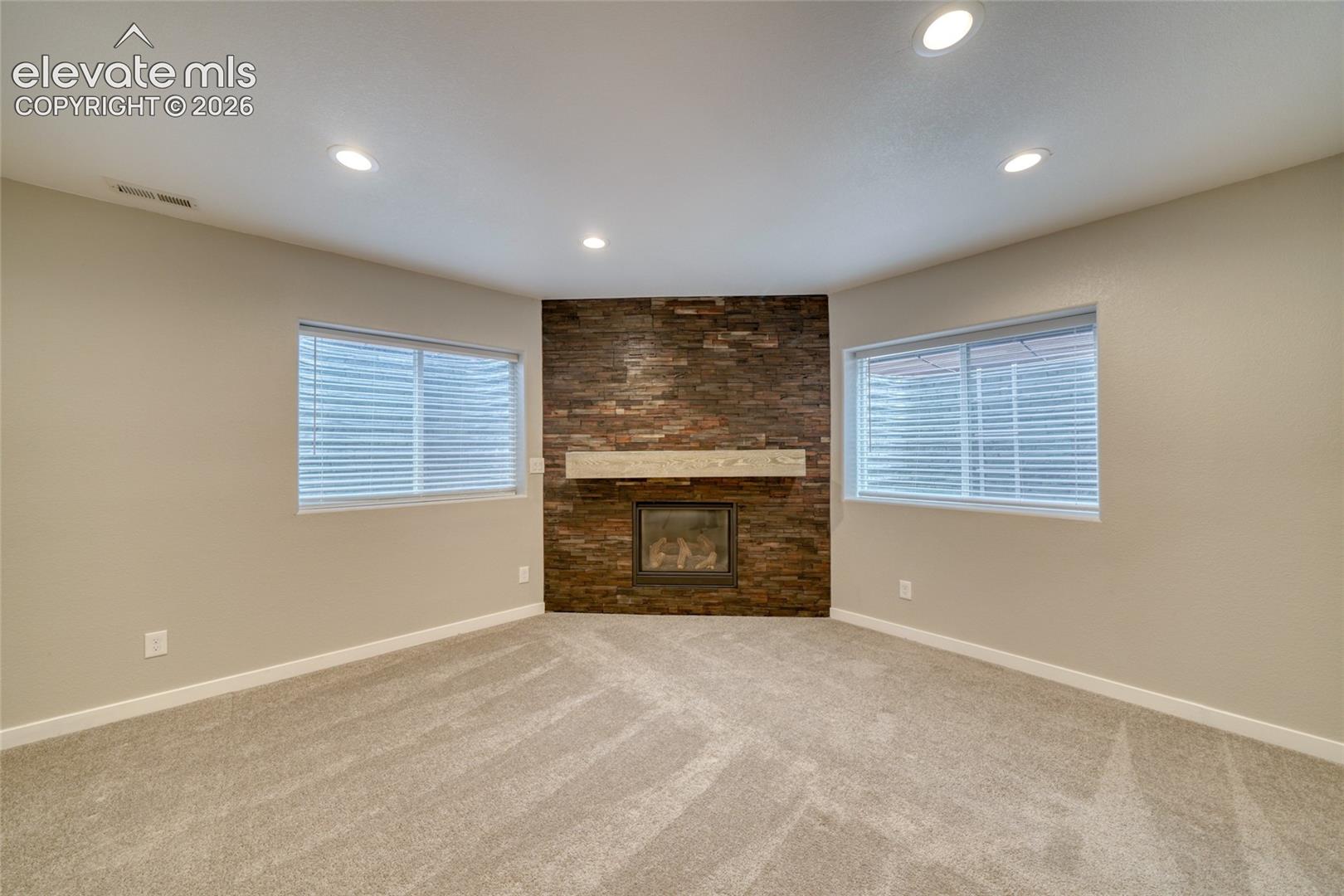 Listing photo 40 for 15691 Lake Mist Drive