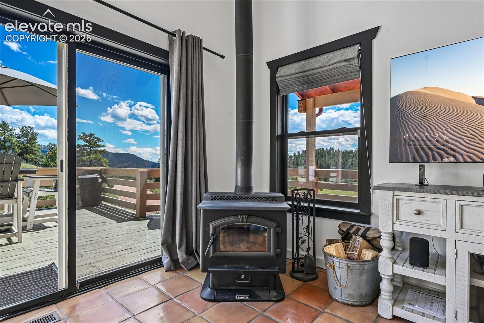 Listing photo 10 for 1245 Highland Meadows Drive