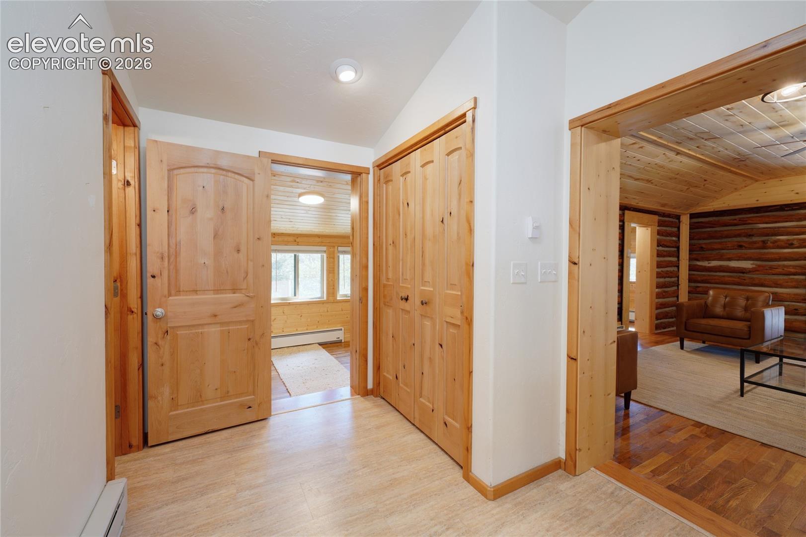 6865 Howard Street, photo 7