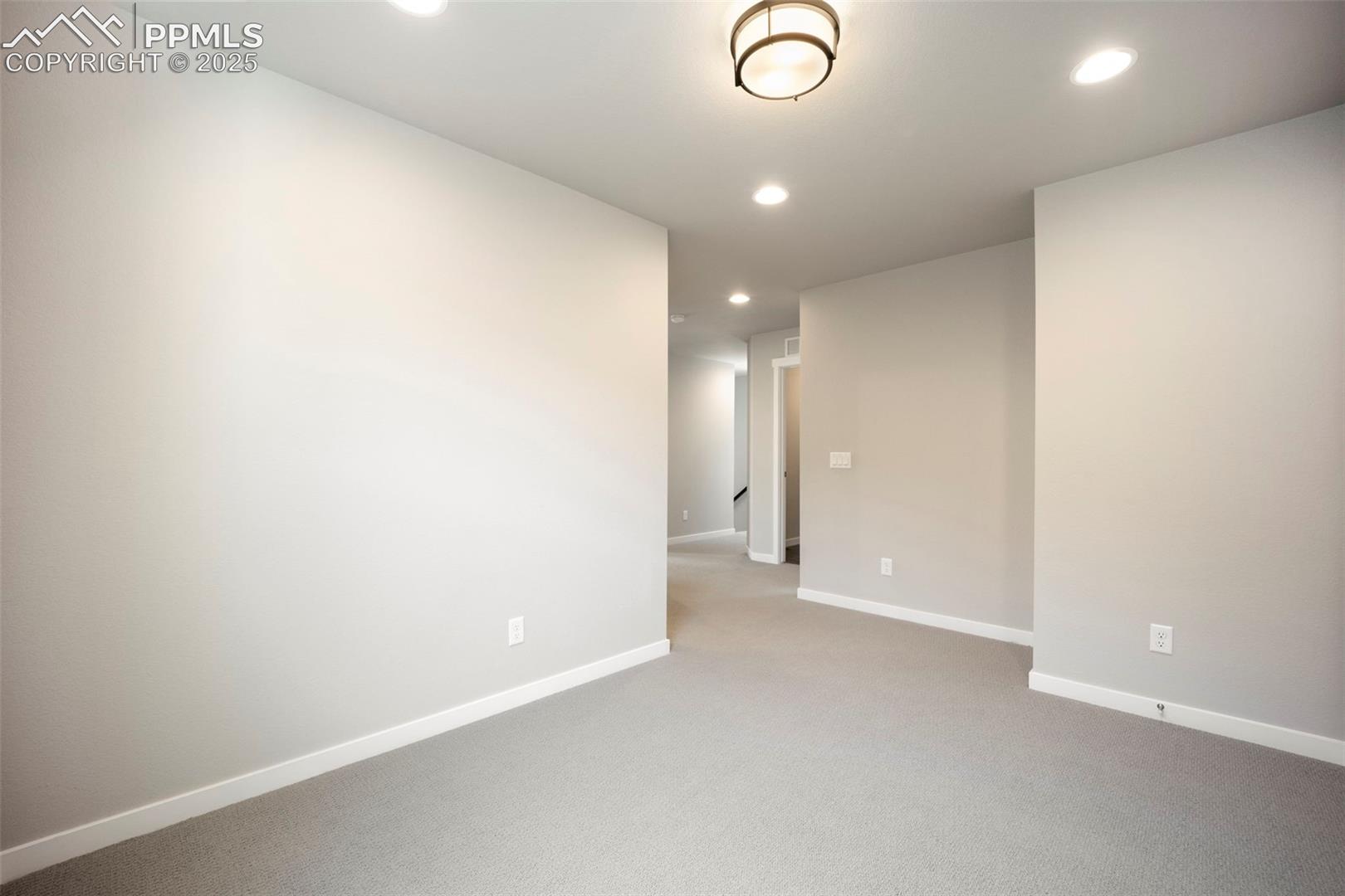 9258 Kurie Mine Lane, photo 29