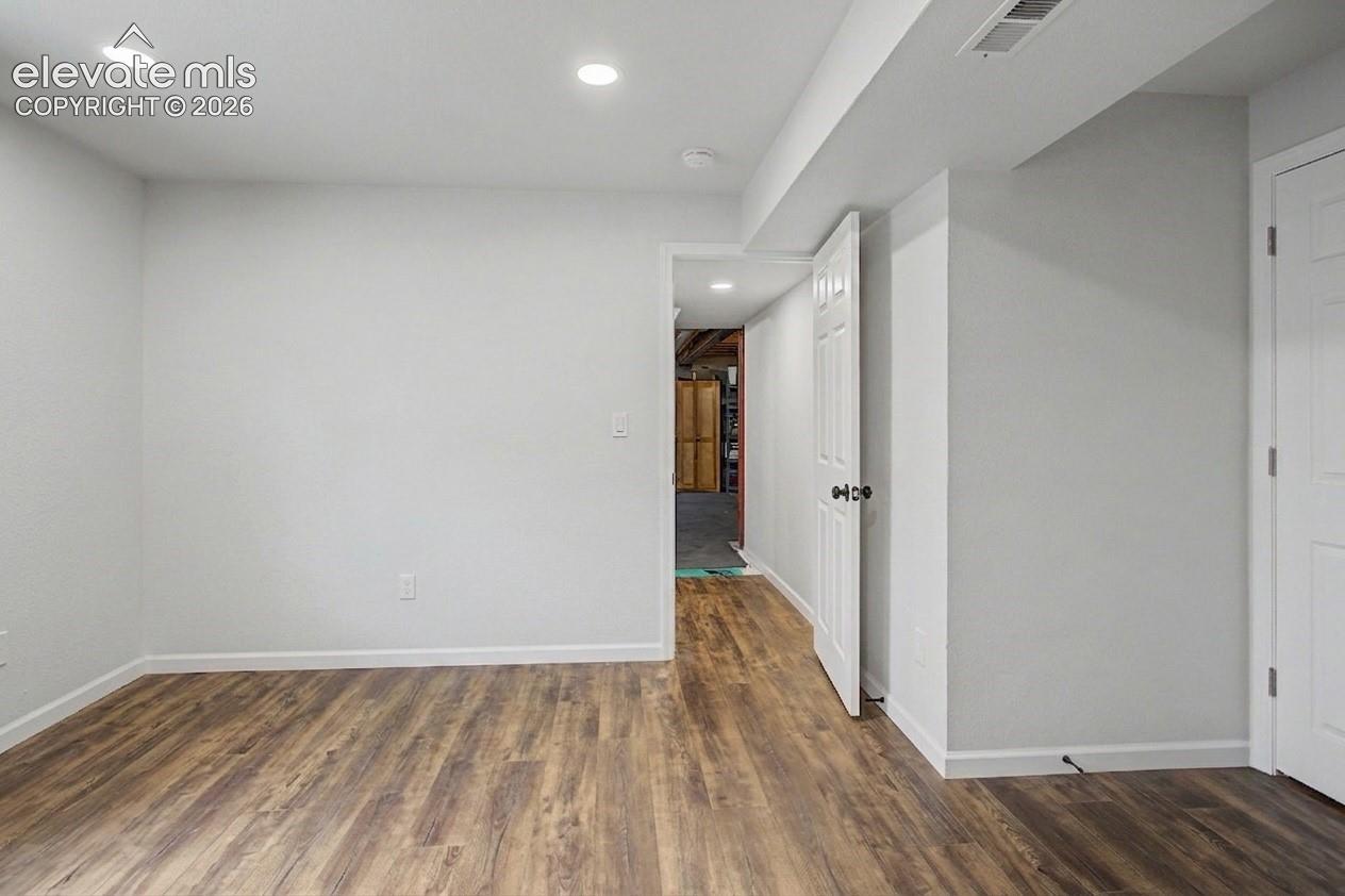 Listing photo 36 for 8335 Ashford Court