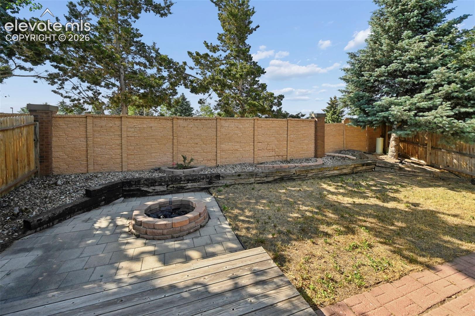 Listing photo 17 for 5079 Stillwater Drive