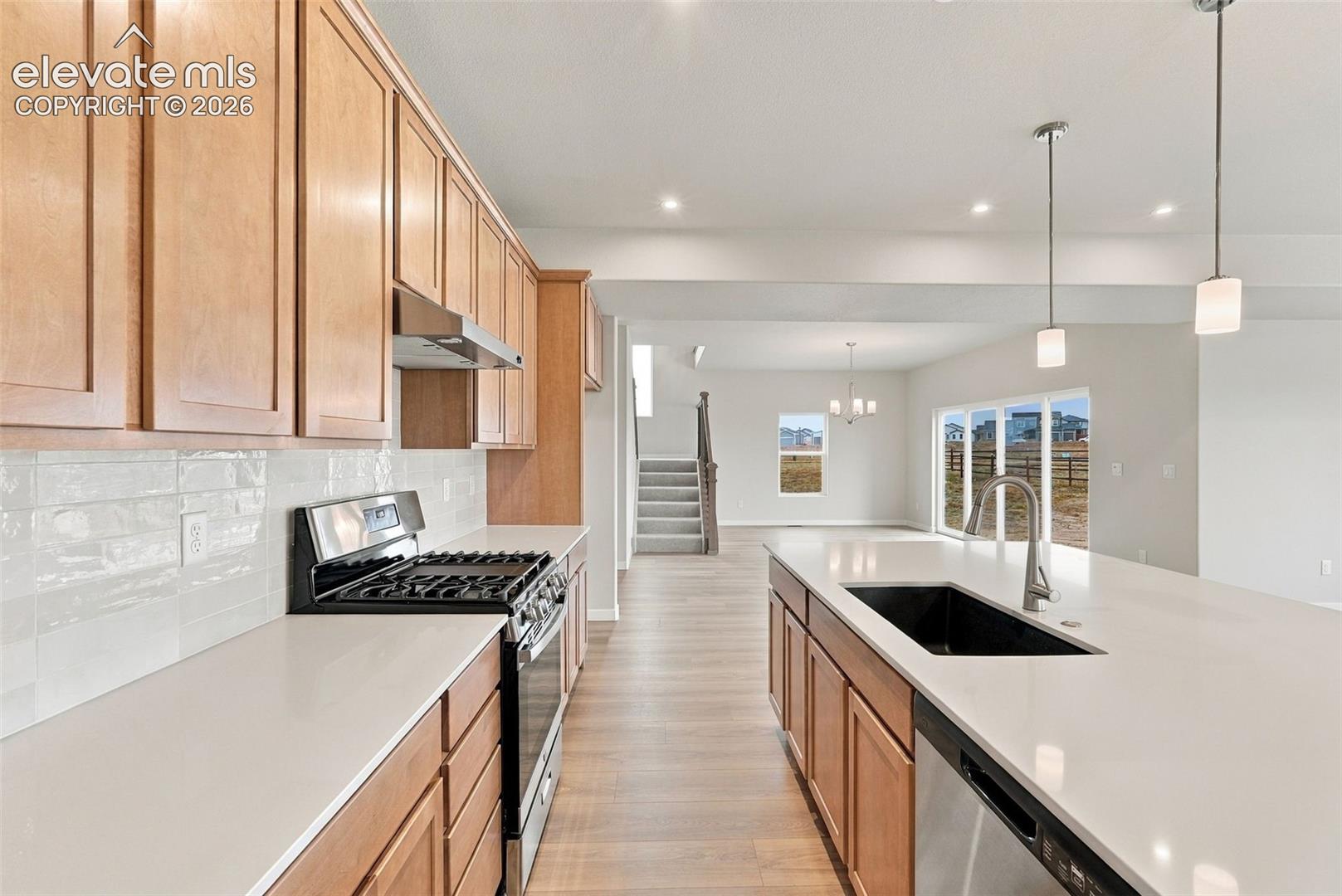 Listing photo 17 for 13586 Crooked Hill Drive
