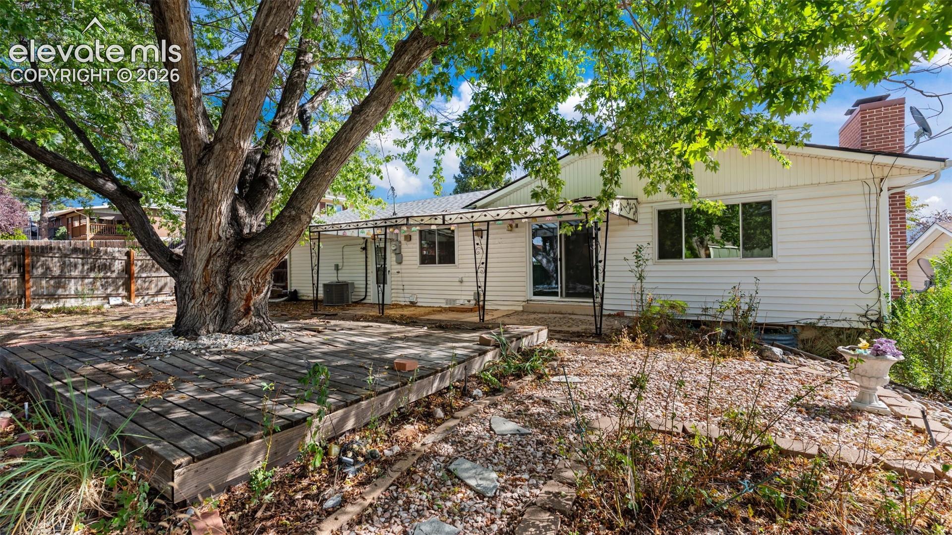 2204 Warwick Lane, photo 28