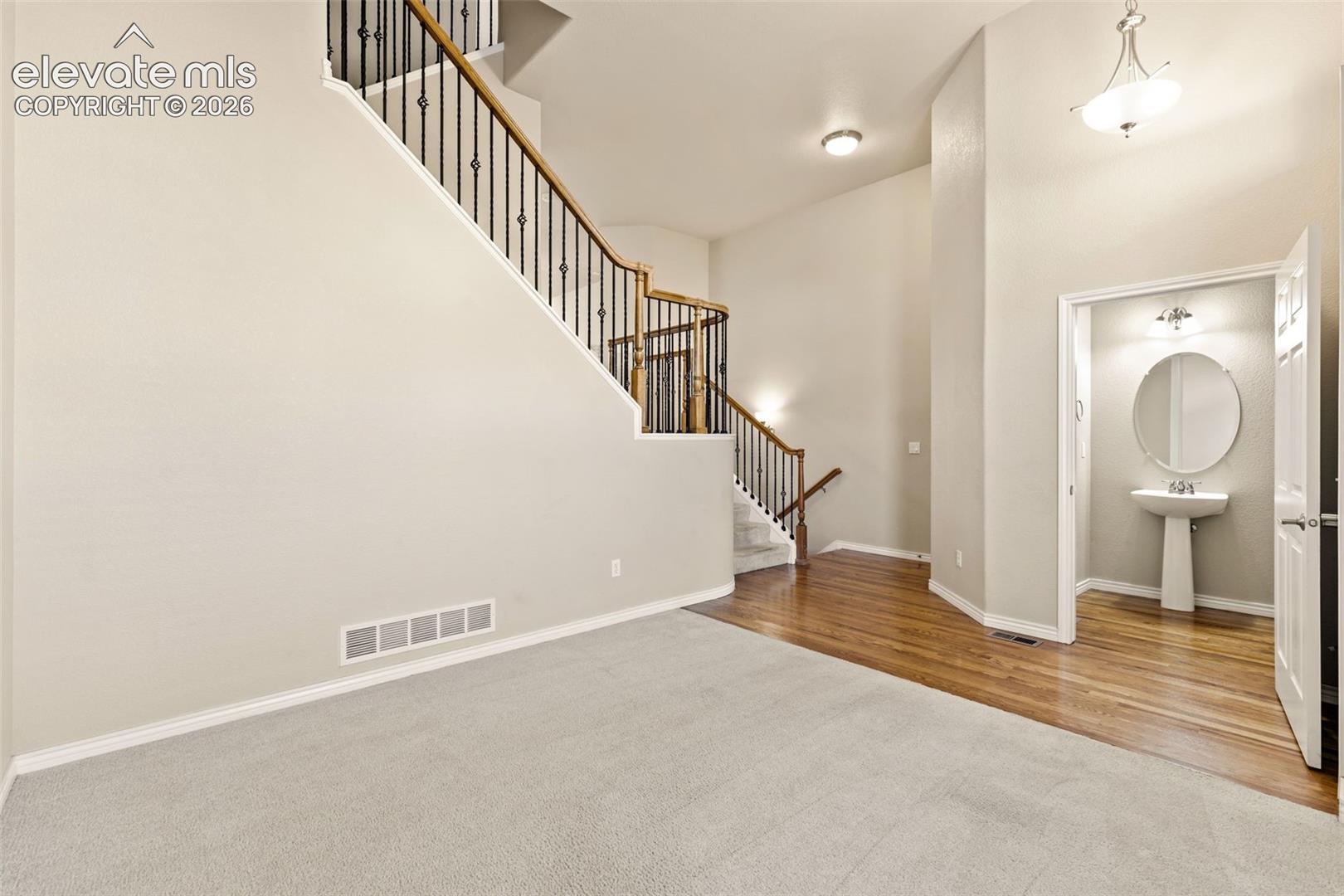 Listing photo 13 for 3312 Ironton Creek Point