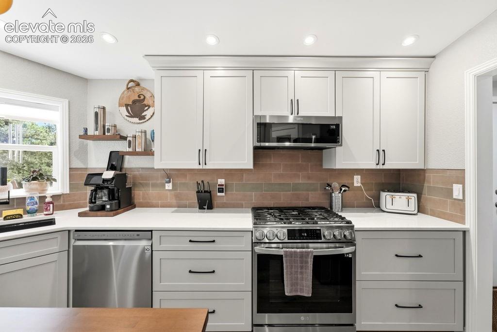 Listing photo 30 for 61 Forge Drive
