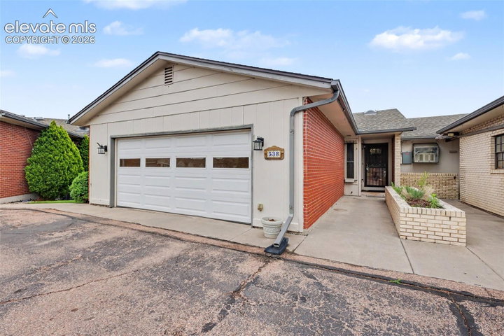 538 Lakewood Circle — listing photo