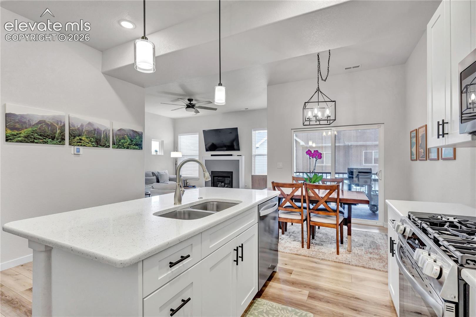 Listing photo 8 for 5675 Villa Lorenzo Drive