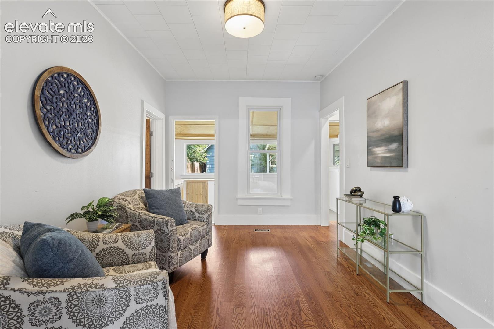 Listing photo 8 for 1812 W Pikes Peak Avenue