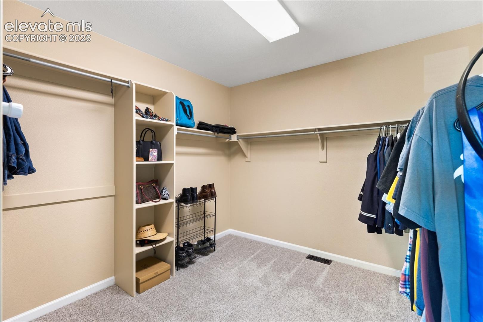 Listing photo 20 for 1150 Pipestone Court