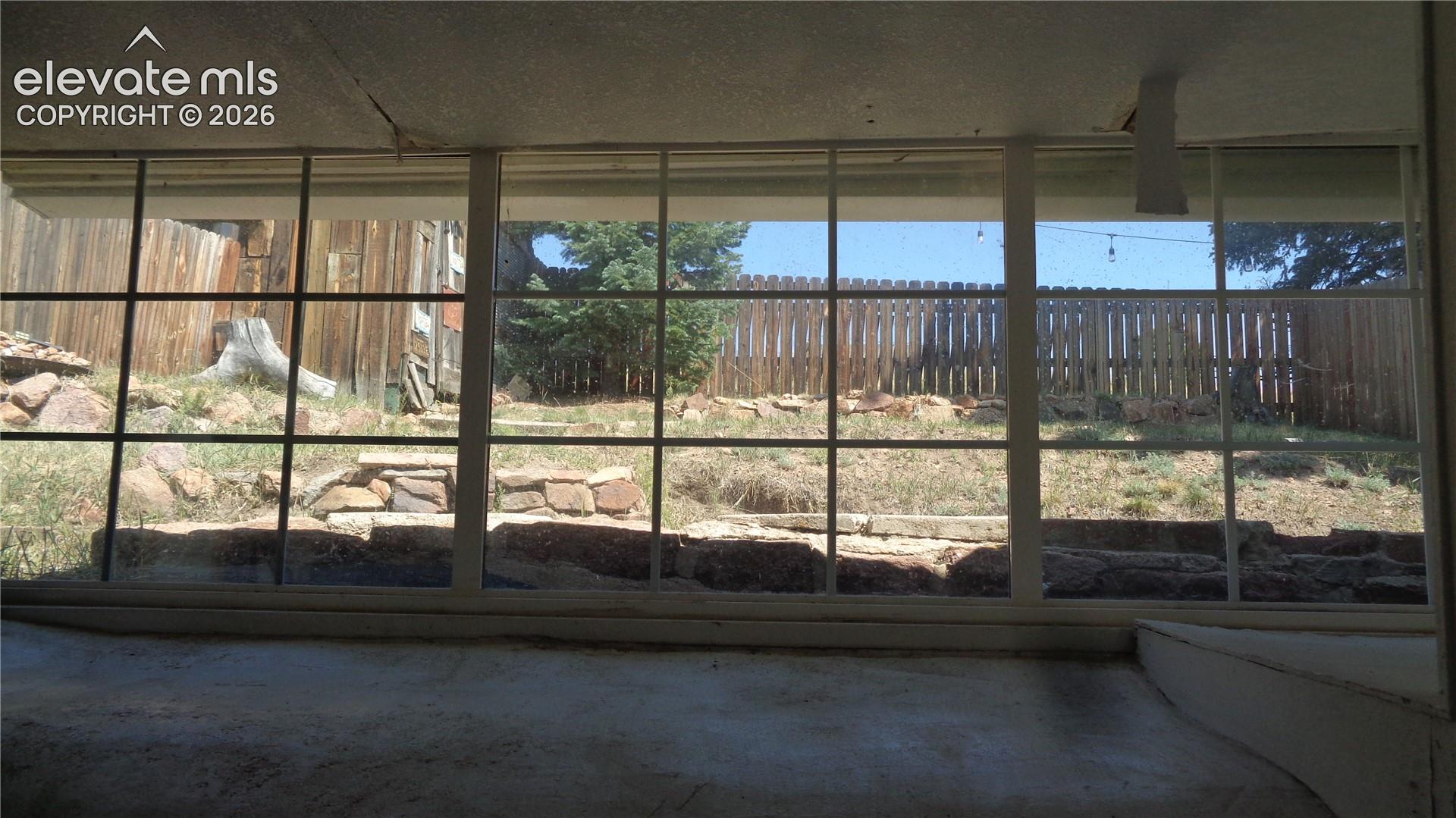 Listing photo 27 for 313 E Golden Avenue