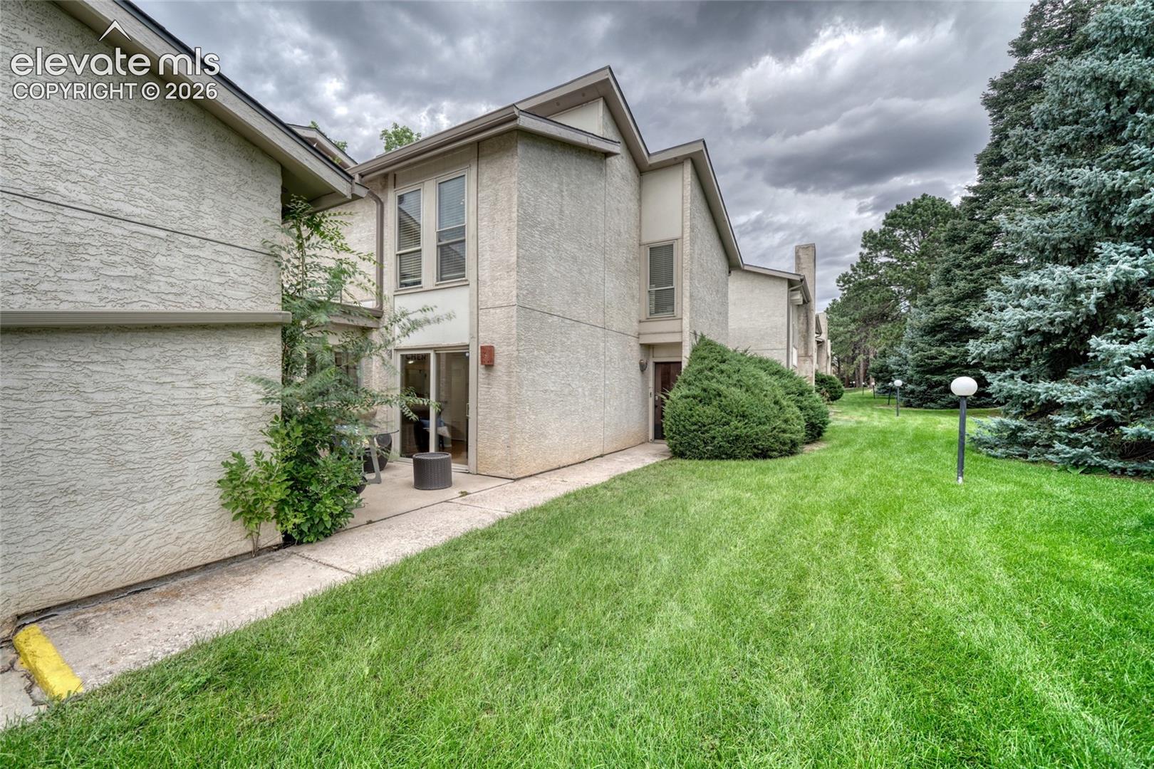 3330 Templeton Gap Road 31 — listing photo