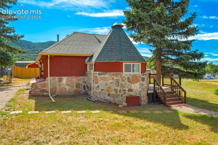 405 N Baldwin Street — listing photo