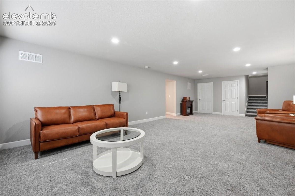 Listing photo 31 for 6670 Golden Briar Lane