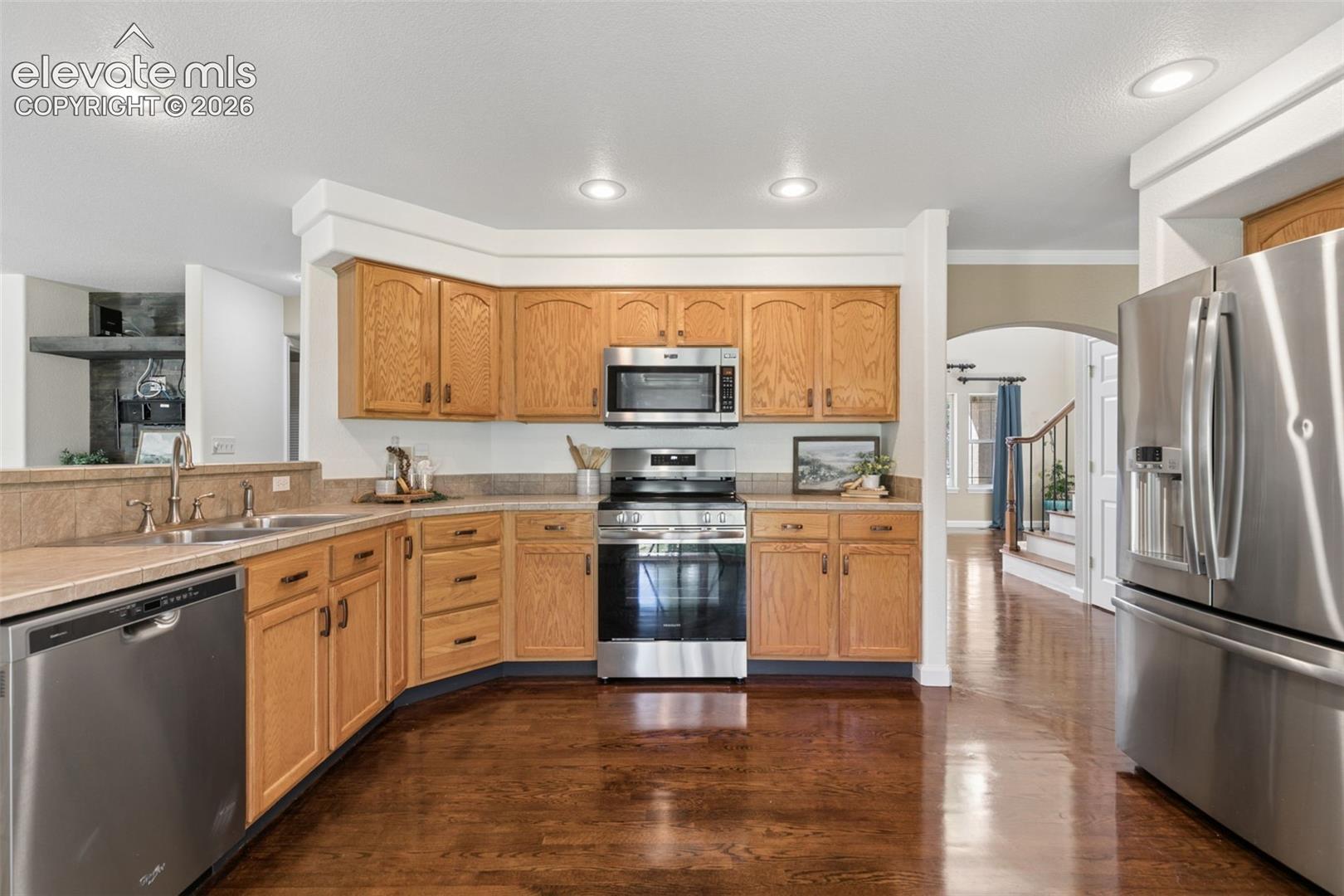 Listing photo 13 for 1622 Lookout Springs Drive