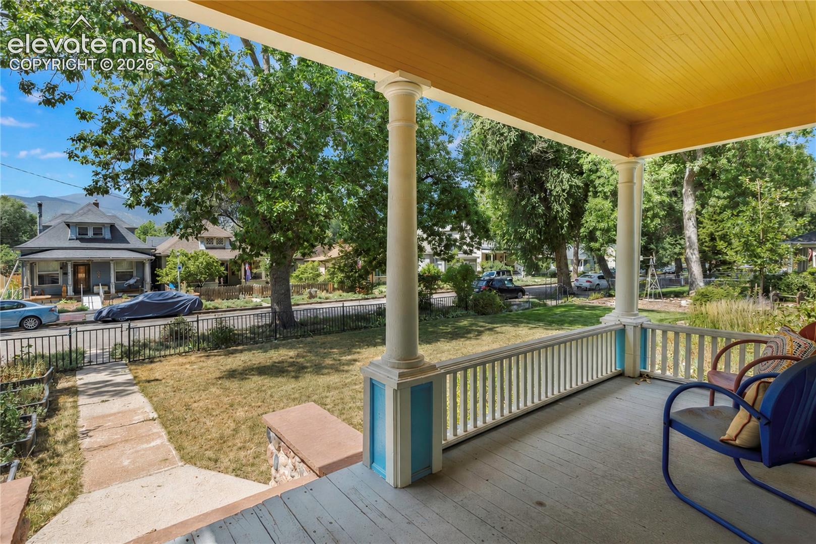 Listing photo 6 for 2210 W Kiowa Street
