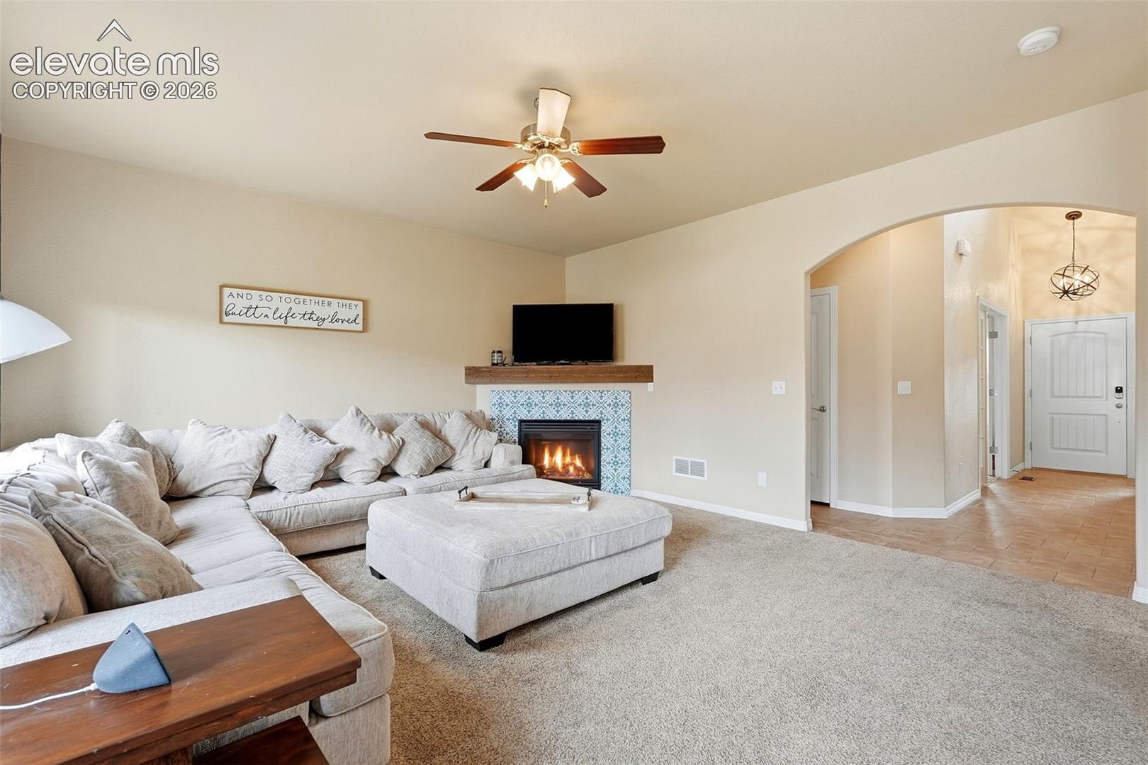 Listing photo 12 for 10567 Mount Evans Drive