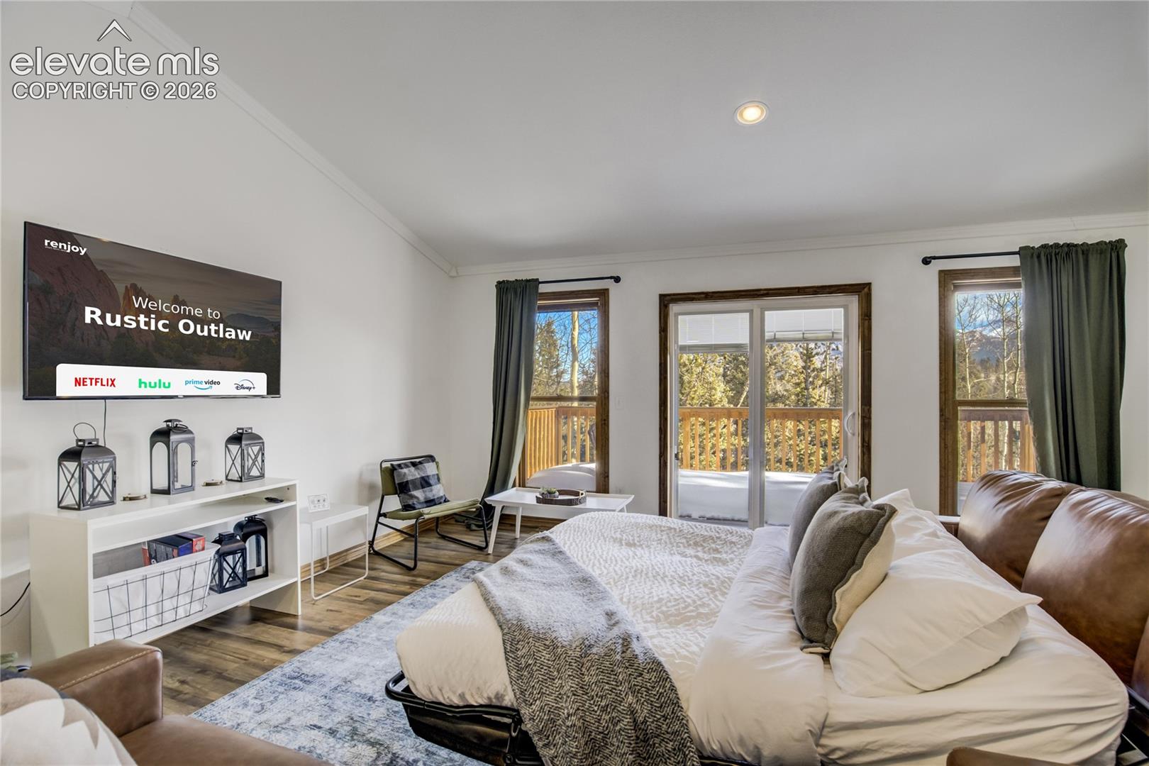 Listing photo 8 for 10665 S Highway 67