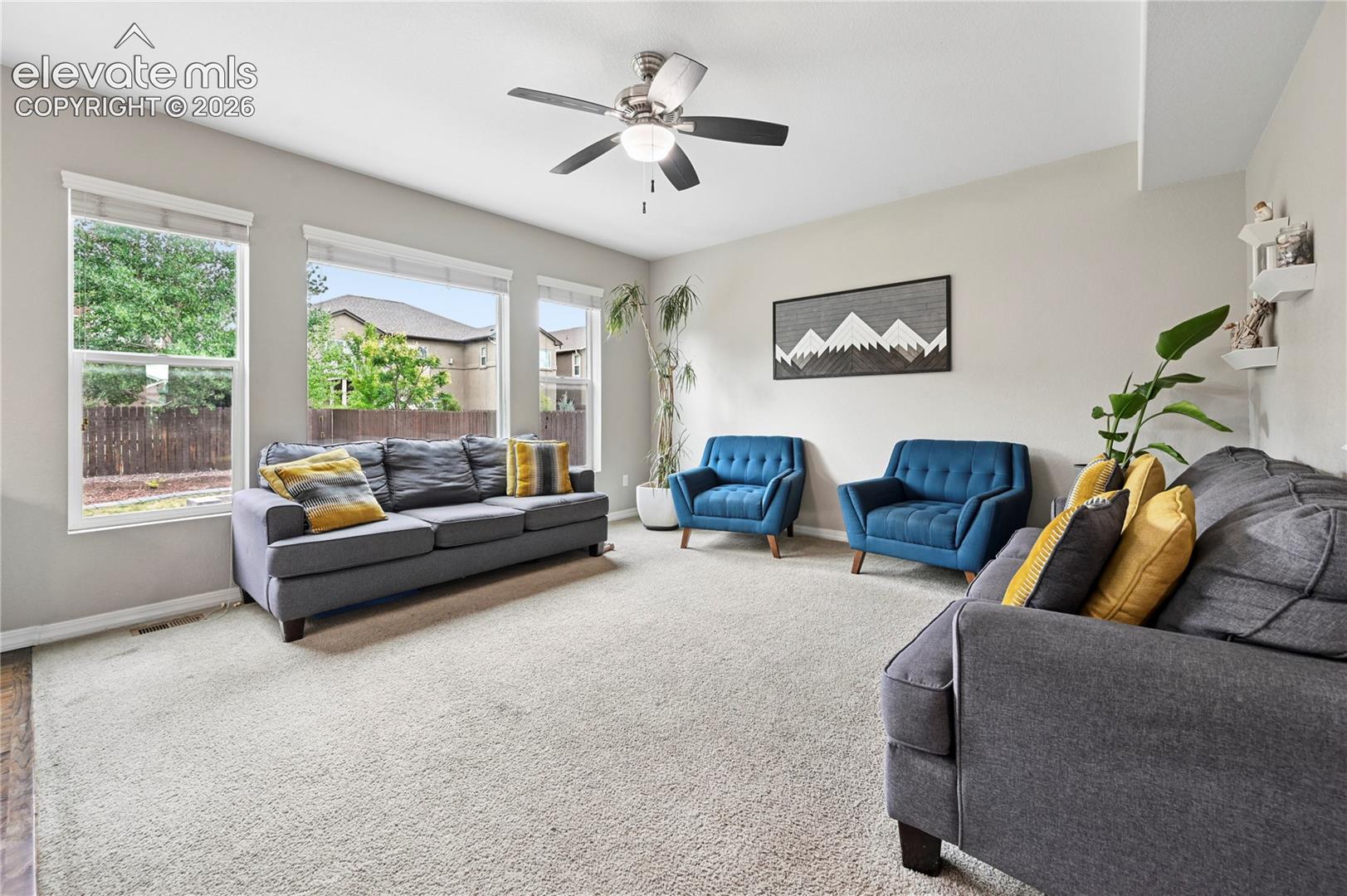Listing photo 10 for 10637 Echo Canyon Drive