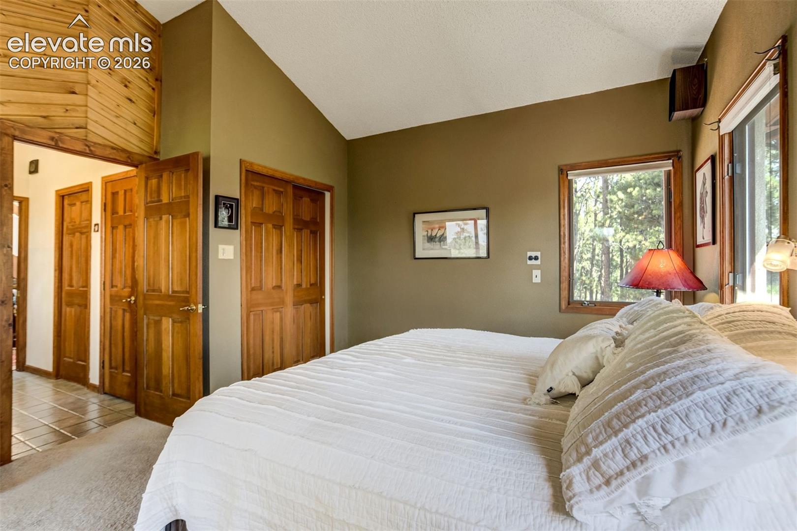 Listing photo 21 for 19330 Greenwood Drive