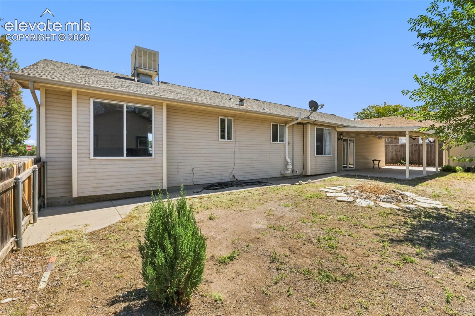 Listing photo 35 for 305 Alma Avenue