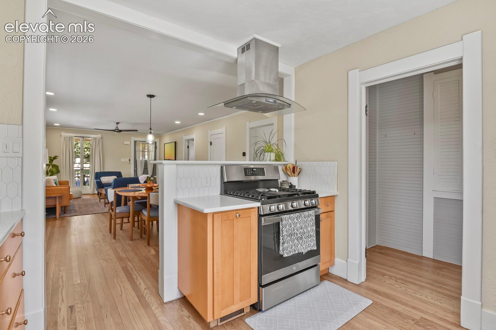 Listing photo 17 for 1507 N El Paso Street
