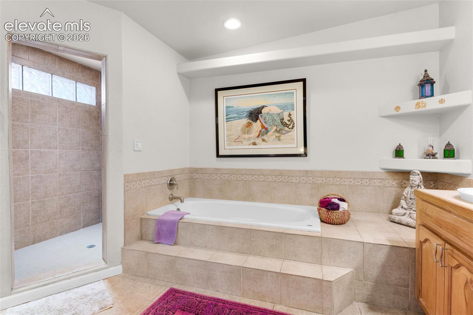 Listing photo 19 for 2935 Country Club Drive
