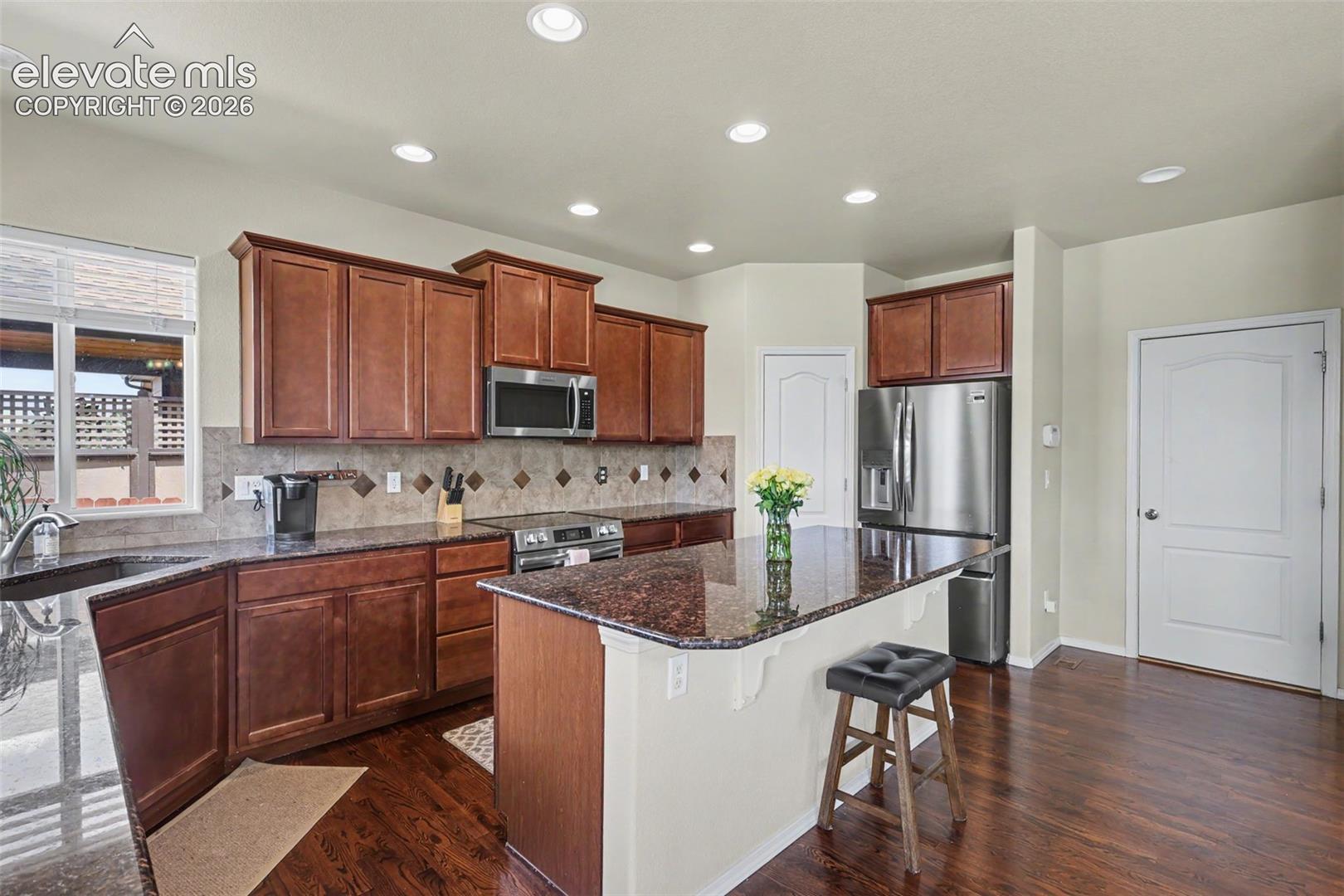 Listing photo 14 for 12172 Eagle Crest Court
