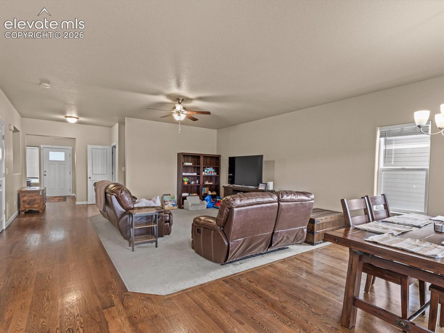 Listing photo 8 for 1564 Grand Overlook Street
