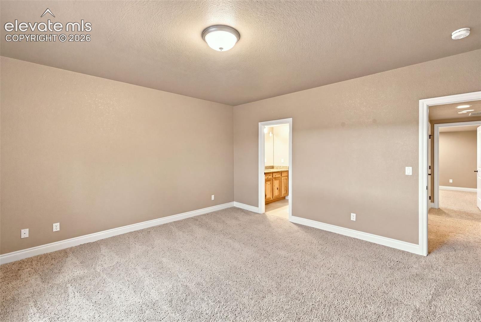Listing photo 22 for 17796 Mining Way