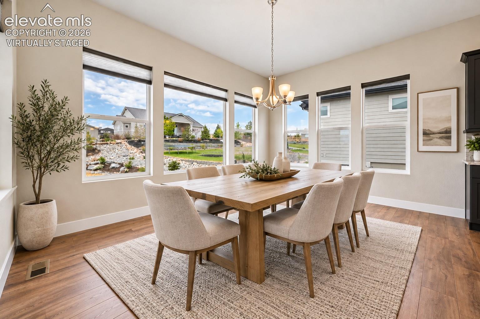 Listing photo 13 for 2272 Cabernet Court
