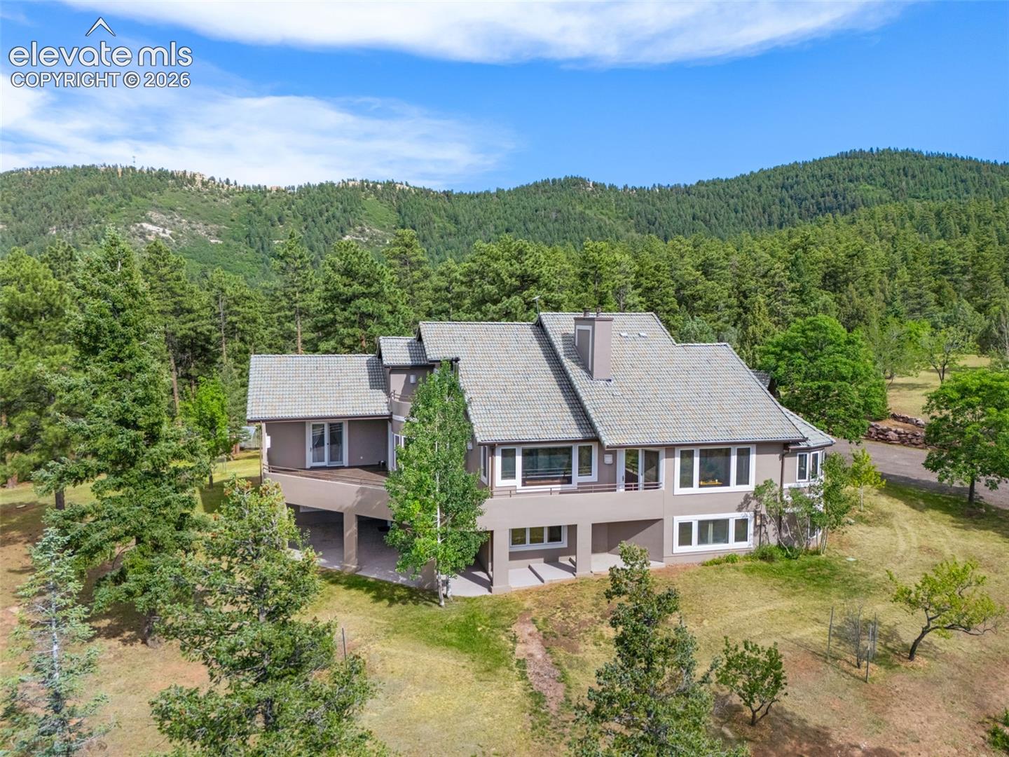 8912 Pine Drive