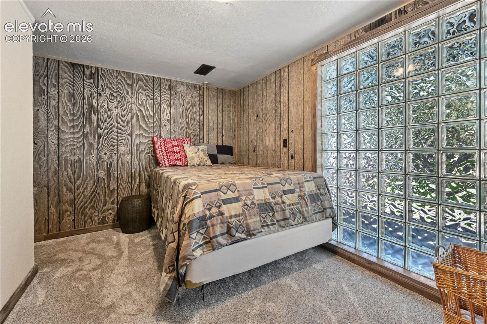 Listing photo 14 for 4455 Heizer Street