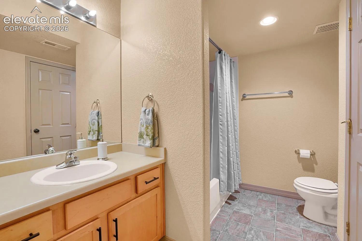 Listing photo 9 for 335 PYRITE Terrace
