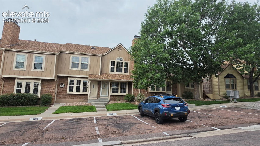6818 Ravencrest Drive — listing photo