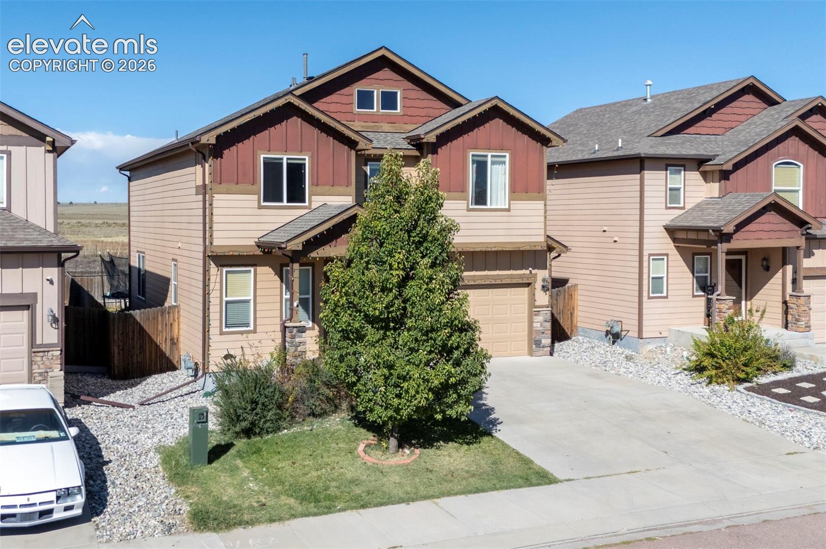 Listing photo 3 for 10018 Silver Stirrup Drive