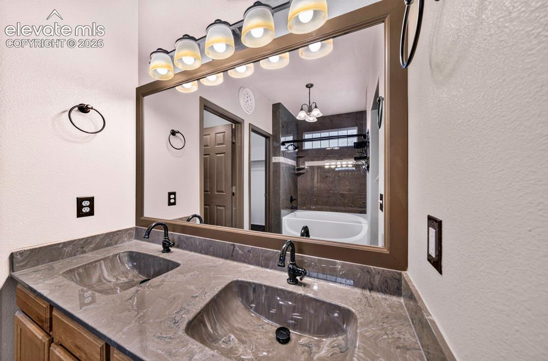 Listing photo 13 for 7542 Stephenville Road