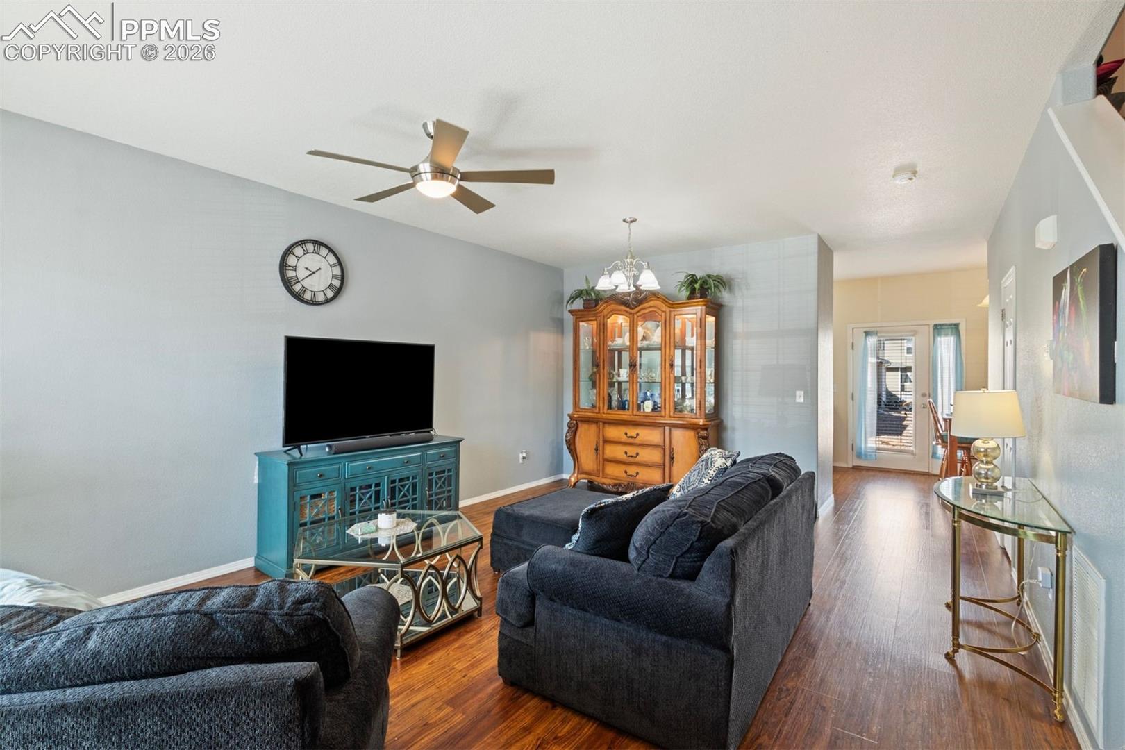 Listing photo 8 for 10580 Wells Point