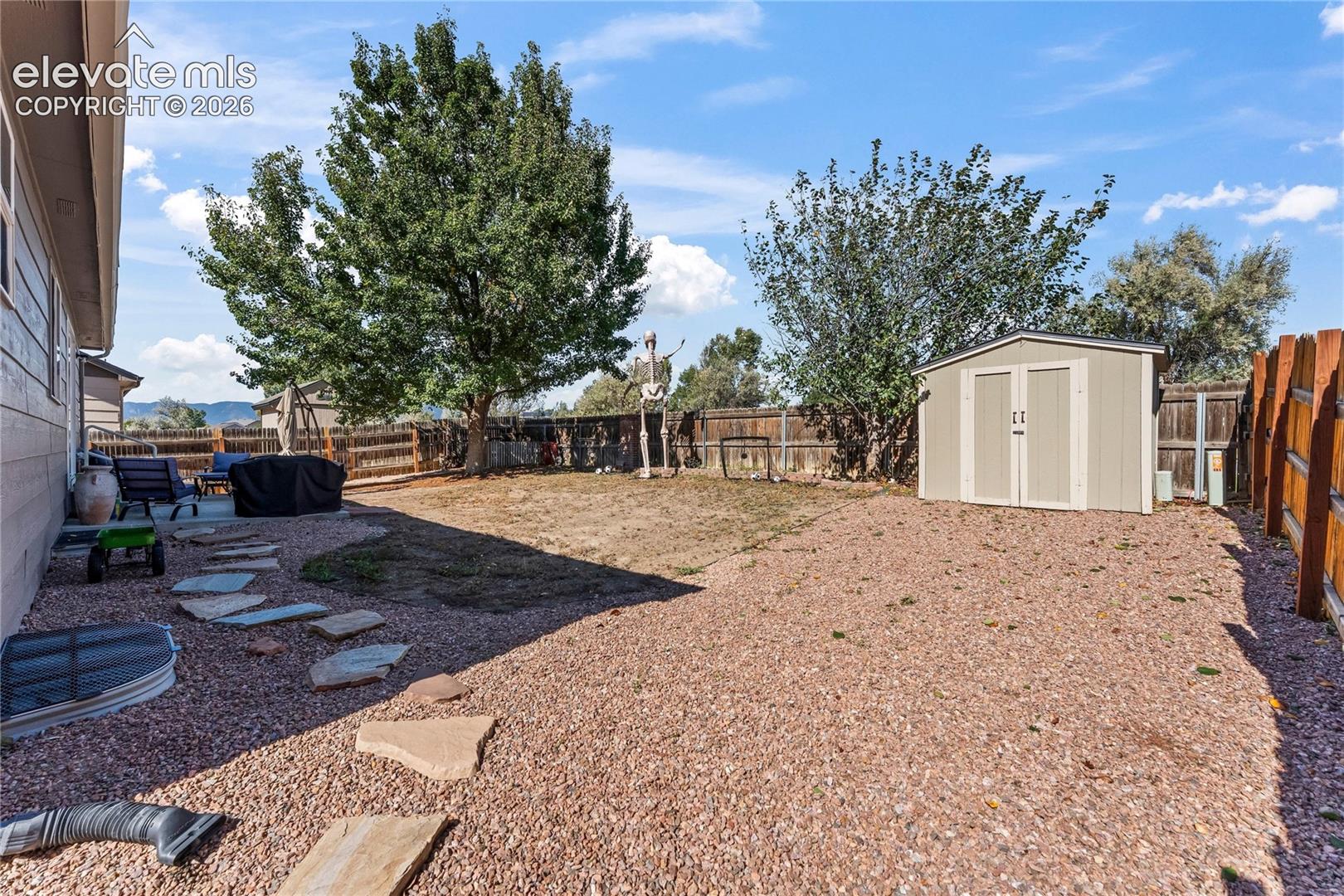 Listing photo 37 for 885 Candlestar Loop