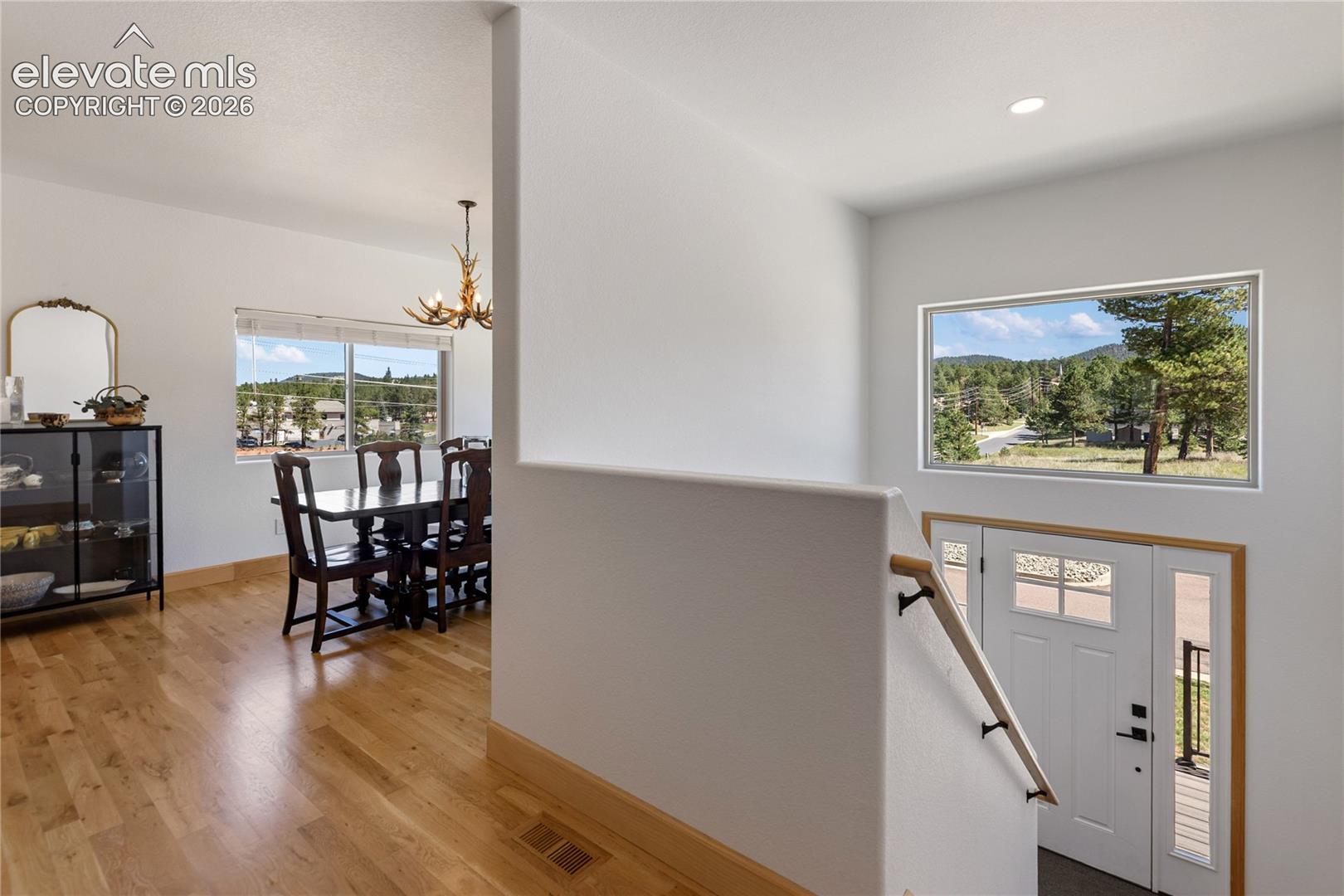 Listing photo 25 for 1382 Ridgestone Drive