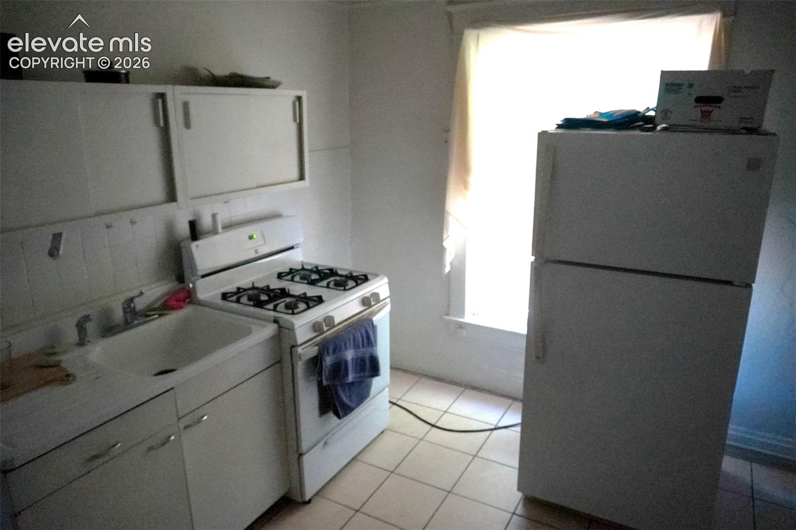 Listing photo 2 for 129 Van Buren Street 131
