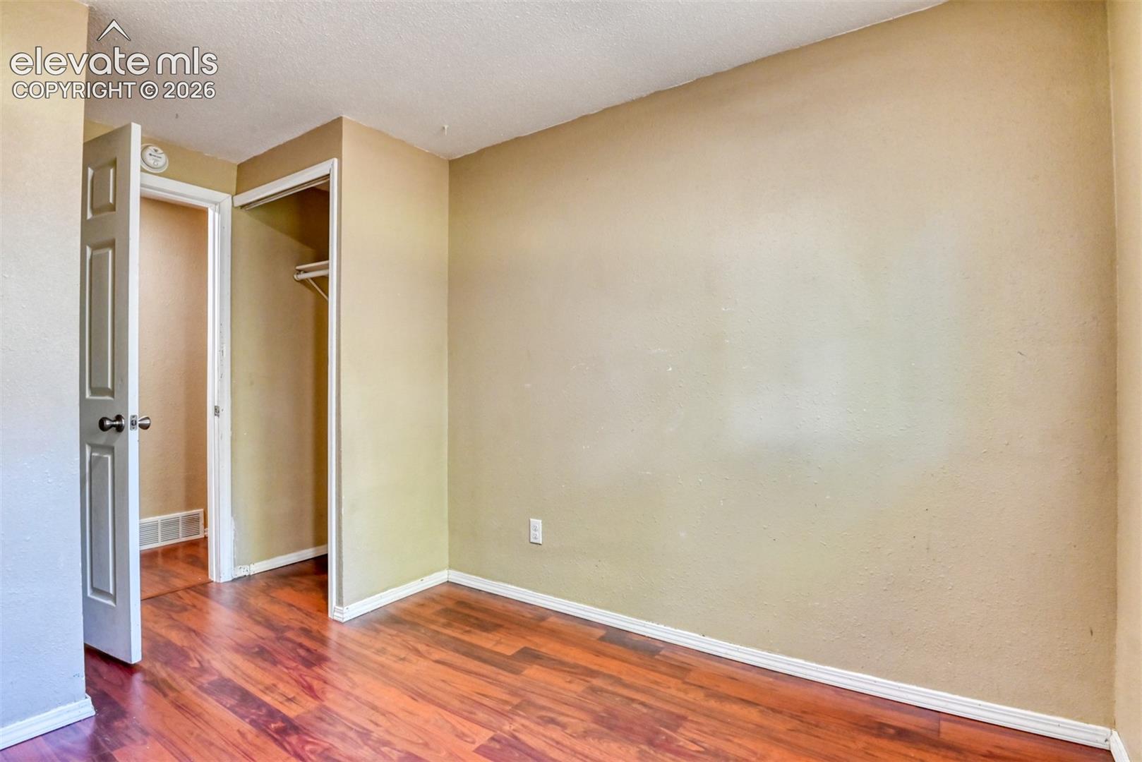 Listing photo 25 for 1810 Bonita Drive