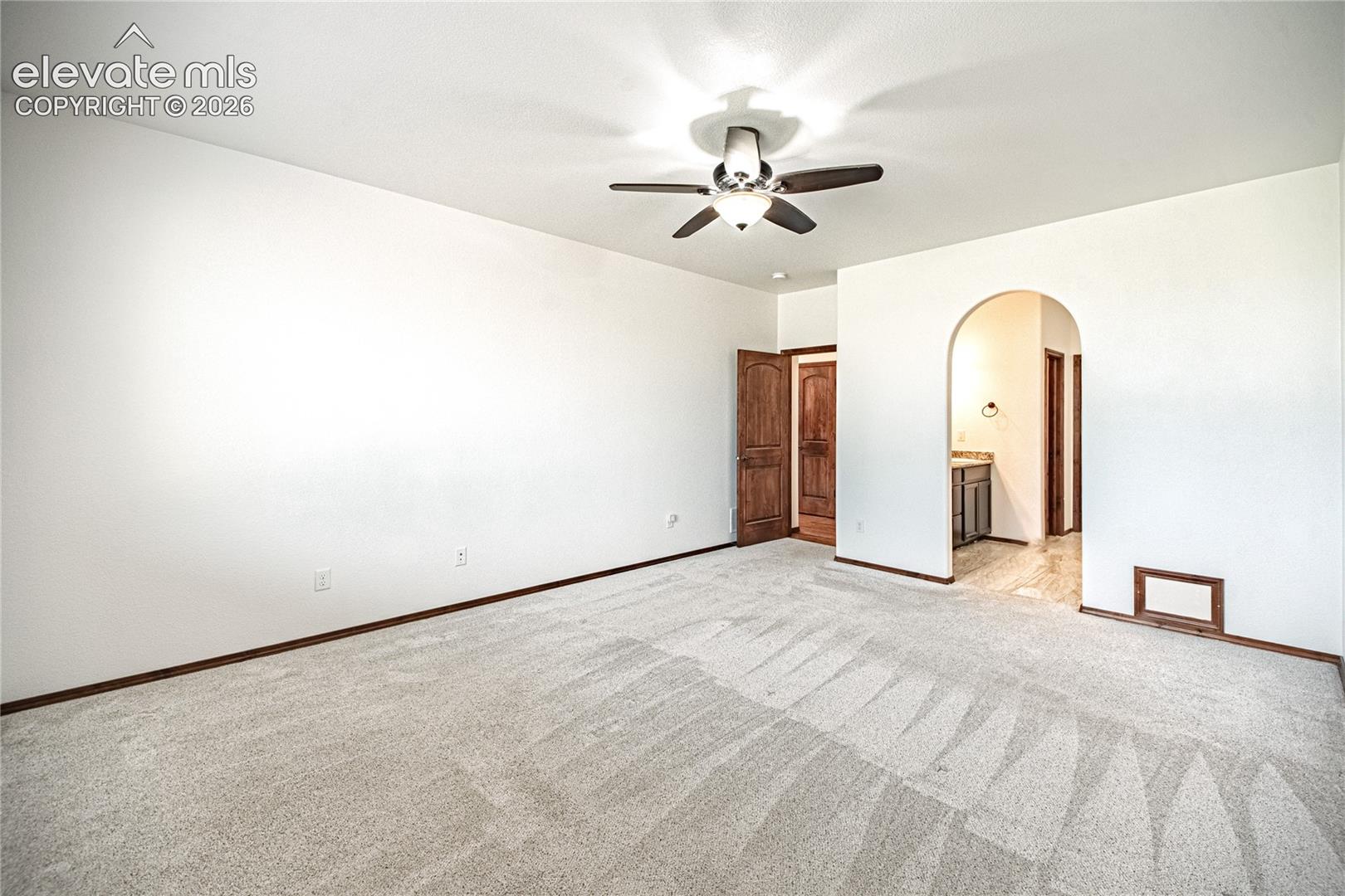 Listing photo 20 for 11824 Black Hills Drive