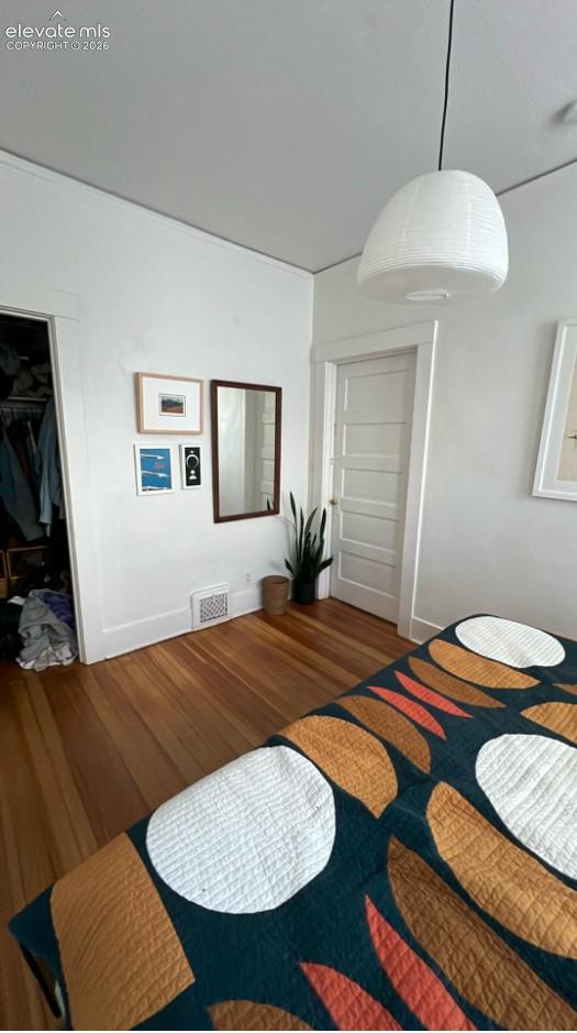 Listing photo 40 for 412 E St Vrain Street