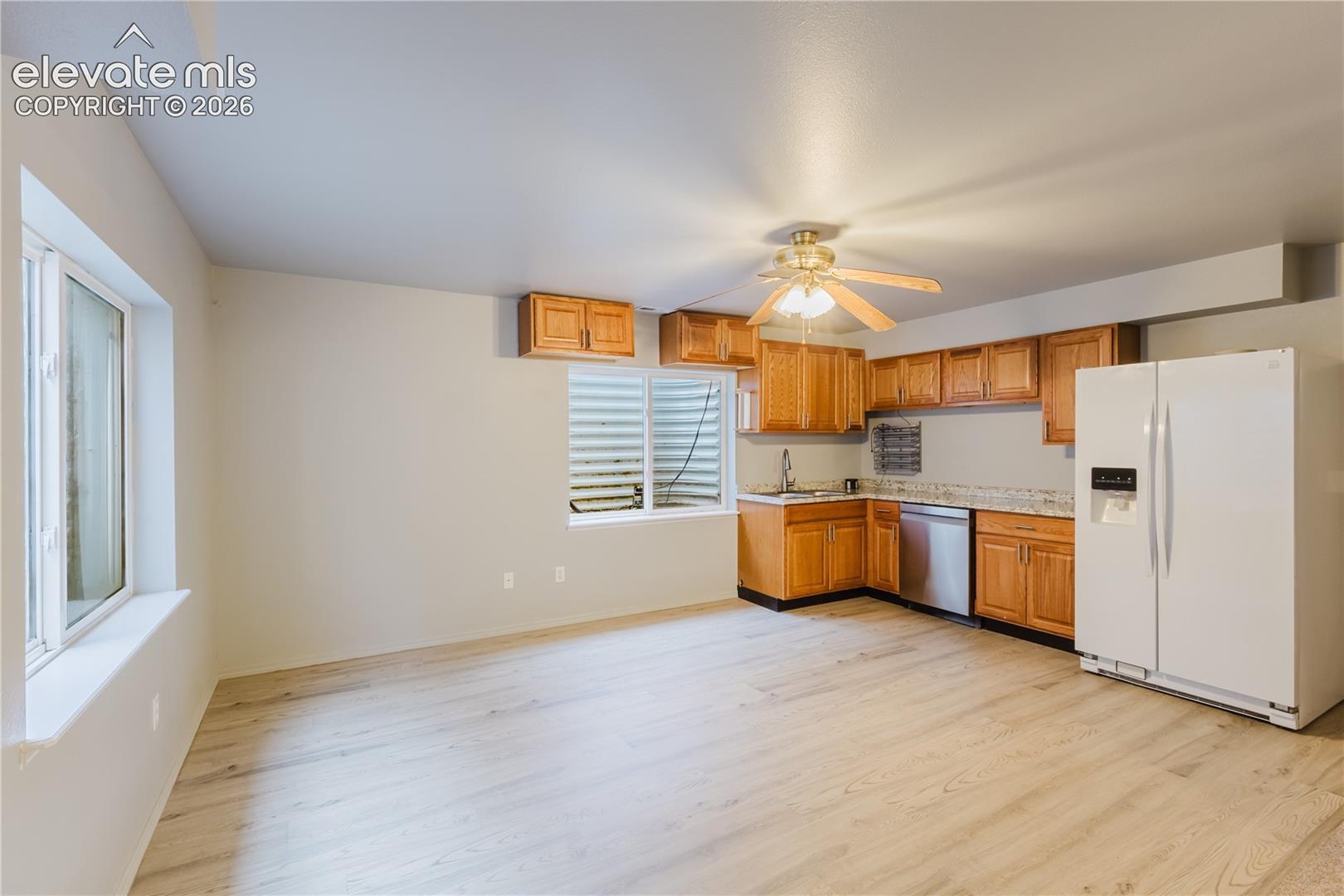 Listing photo 30 for 8156 Oliver Road